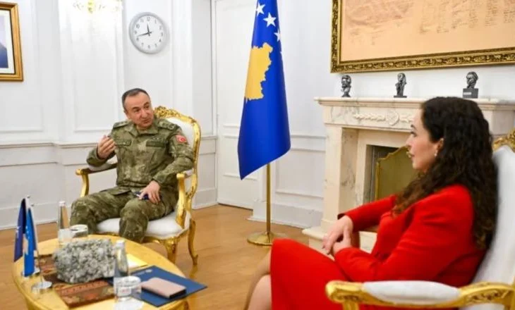 Osmani takim me komandantin e ri të KFOR-it, diskutojnë për ‘kërcënimet me dronë’ nga Serbia