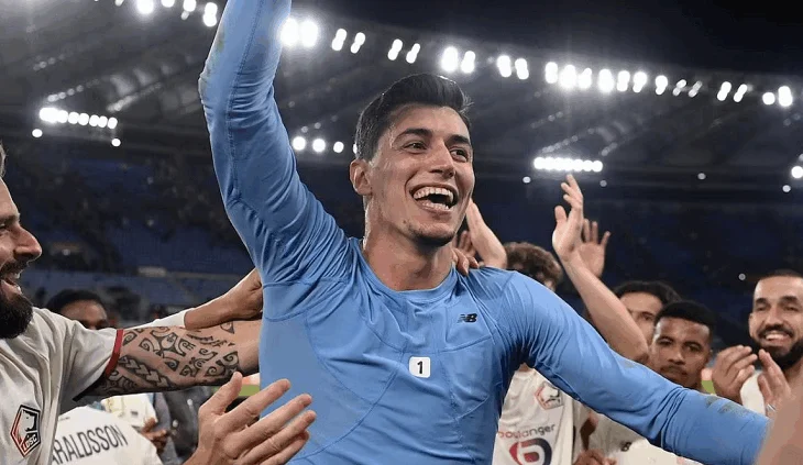 Ozer, portieri që priti tre penallti Roma-s: i kishte bëri një premtim të dashurës