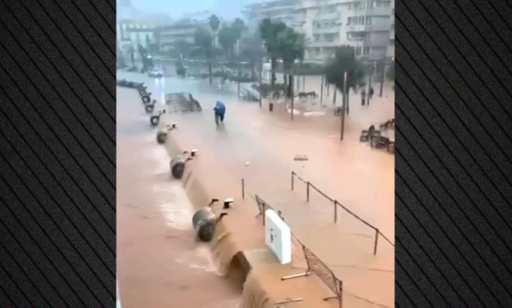 Pamje katastrofike, vendi u godit nga moti i keq duke shkaktuar përmbytje masive në 24 orë