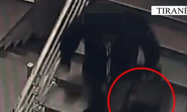 PAMJET-Vodhi 10 mln lekë mijëra euro sende, grabitësi me qetësi zbret nga shkallët