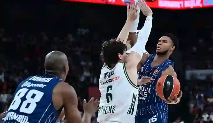 Panathinaikos dhe Hapoel marrin frenat e Euroleague, zhgënjejnë Real e Barcelona