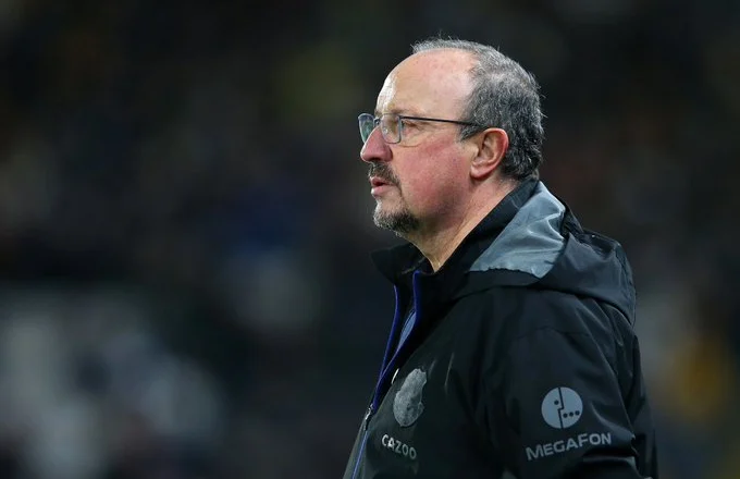 Panathinaikos mendon Benitez, klubi e mohon