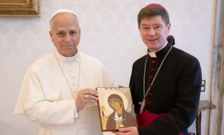 Papa pret Ipeshkvin e Ukrainës: T’i jepet fund luftës