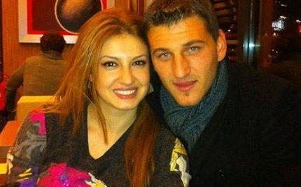 Pas 11 vitesh, Apeli shpall pretencën për mjekët, gruaja e Alban Hoxhës humbi jetën pas lindjes së djalit