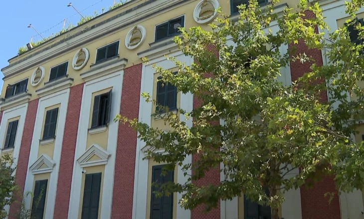 PD pa kandidat, nisin vetëshpalljet/ Protesta pa fund për shkarkimin e Veliajt, por sot i kanë shpresat tek të pavarurit për Tiranën