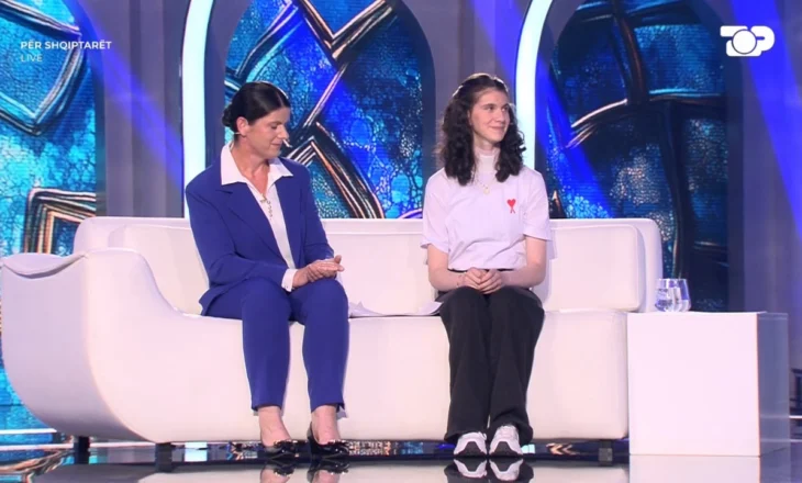 “Për Shqiptarët”/ Dy muaj në koma pas një infeksioni të rëndë, Kristina kthehet e shëruar në studio