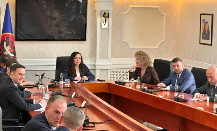 Përfundon takimi i presidentes Osmani me partitë, lihet e hapur mundësia e zgjedhjeve të reja