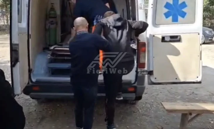 Përkeqësohet gjendja e grevistëve në Marinzë, një prej tyre dërgohet në spital