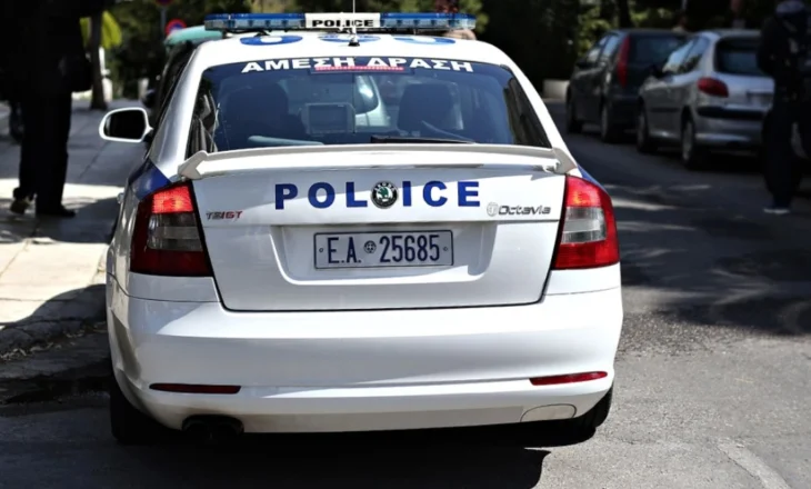 Përleshje mes të rinjve/ Plagosen dy persona, i përfshirë edhe një shqiptar, u kap me një pajisje elektrike që…