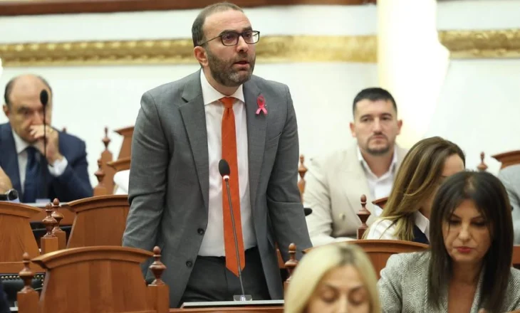 “Po zhbëhet shteti ligjor” – Gazment Bardhi reagon pas arrestimit të avokatit Uljan Barjami