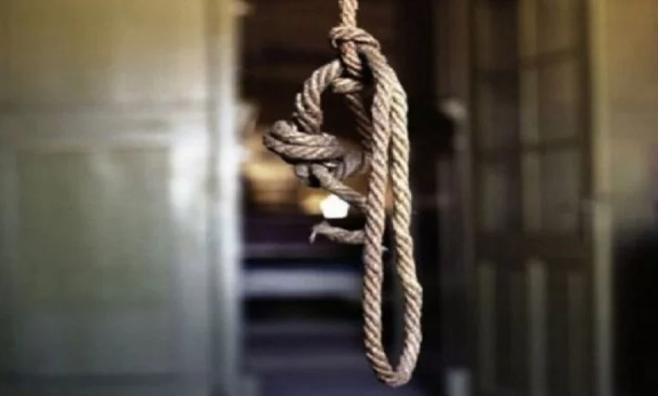 Pogradec/ 39-vjeçari gjendet i vdekur në oborrin e shtëpisë, dyshohet për vetëvrasje