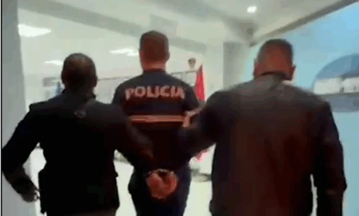 Polici shiste drogë te Blloku i Sigurisë, arrestohet nga kolegët