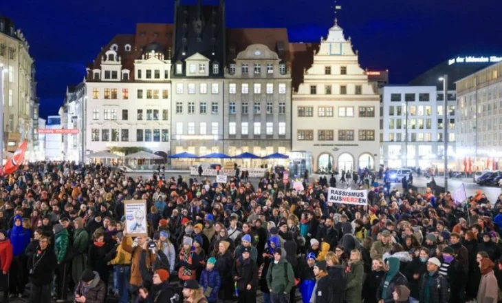 Policia: Rreth 2,000 protestues në Leipzig për komentet e Merz për migracionin
