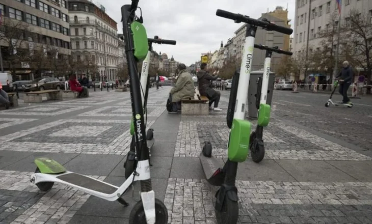 Praga si Tirana e Parisi, ndalon përdorimin e skuterave elektrikë