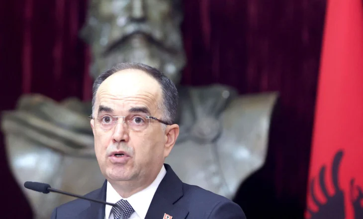 Presidenti thellon zullumin, kërkon të mbrojë vendimin anti-kushtetues të shkarkimit të Veliajt, Rama vë në rresht…
