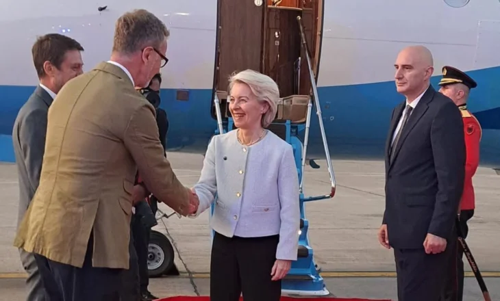 Presidentja e KE-së mbërrin në Tiranë, pritet nga ambasadori Gonzato. Takime me Ramën dhe Begajn