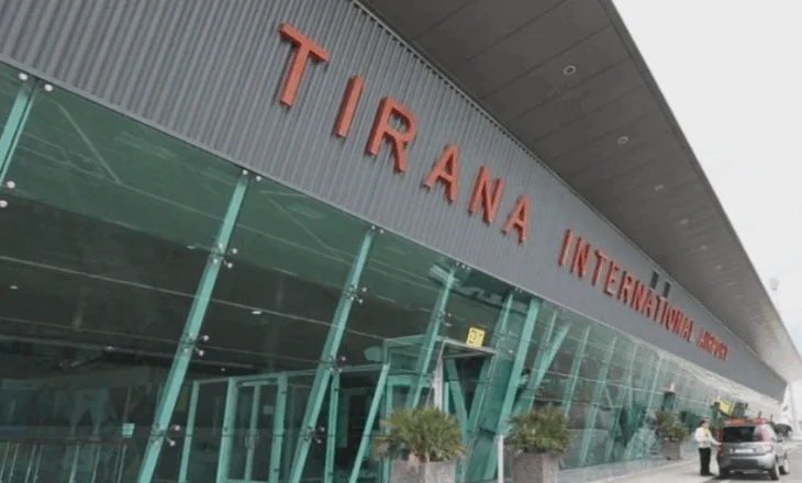 Procedohen 6 persona në Rinas, sekuestrohen mbi 22 mijë euro dhe dokumente të falsifikuara