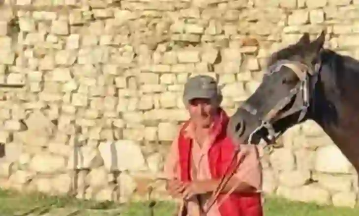 PROFIL/ Masakroi me thikë turistin për kalin, autori kreu vrasje 25 vite më parë, por s’bëri asnjë ditë burg! Pasi iku në Greqi…