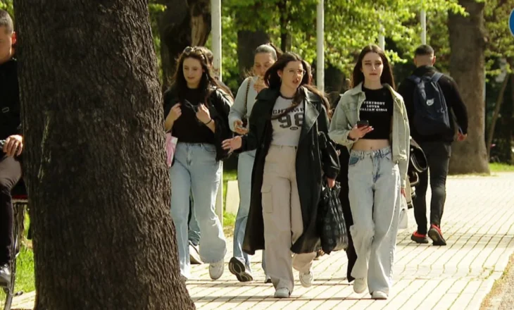 Projektligji, PS heq “gjininë e tretë”: Ka vetëm burrë dhe grua!