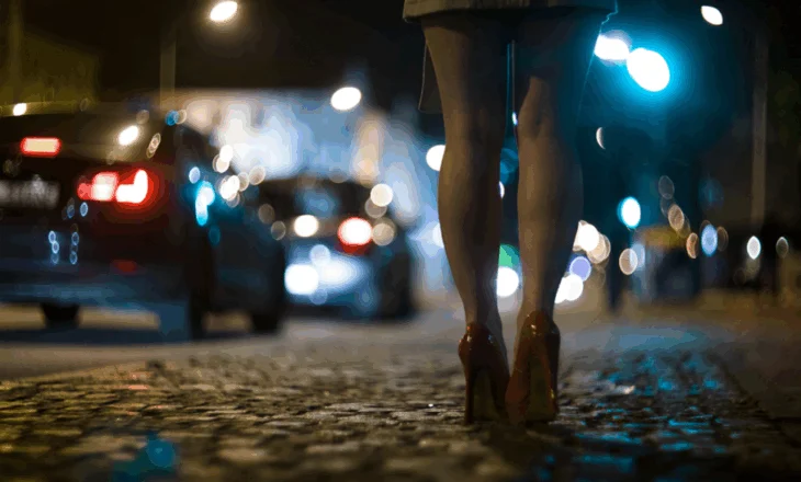 Prostituonin vajzat latine në Shqipëri, 10 të arrestuar në Kolumbi