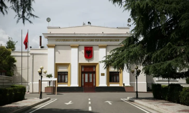 PS-PD arrijnë pazarin për Reformën Zgjedhore, zbardhet skema që ndoqën socialistët dhe demokratët për t’u ulur…