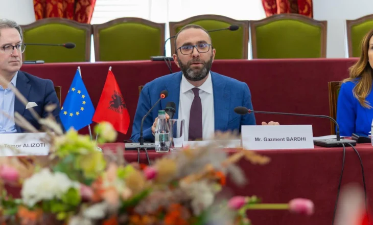 PS-PD, debat për korrupsionin, Bardhi: Qeverinë e komandon krimi. Manja: Po baltosni Shqipërinë