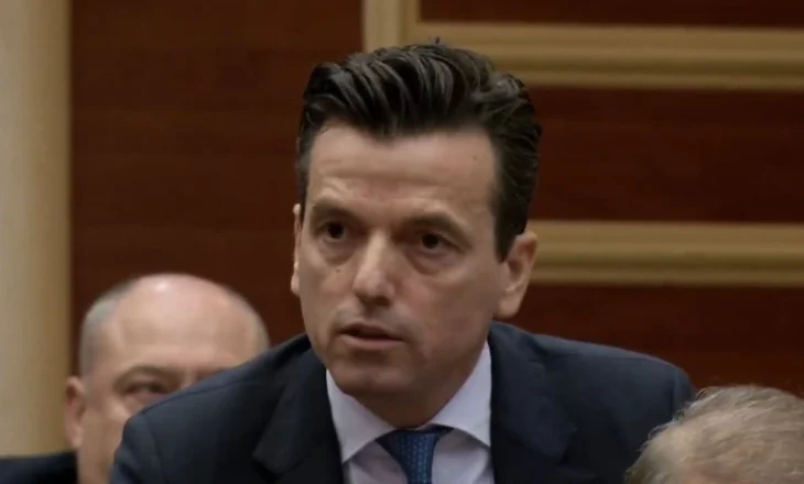 PS-PD votojnë Komisionet për Territorialen dhe Zgjedhoren, Shehaj: U bëtë bashkë fshehurazi! Balla: Ti e ke Kuvendin shkollë nate