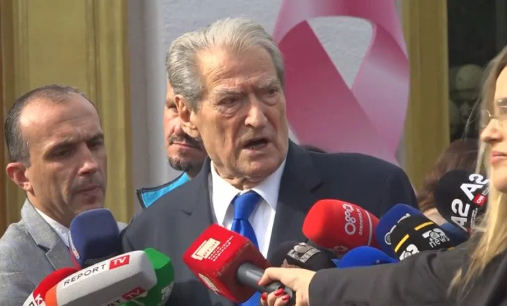 PS rrëzoi kërkesën për shkarkimin e Peleshit, Berisha: Në 2 muaj, ka pasur vetëm 1 ditë punë