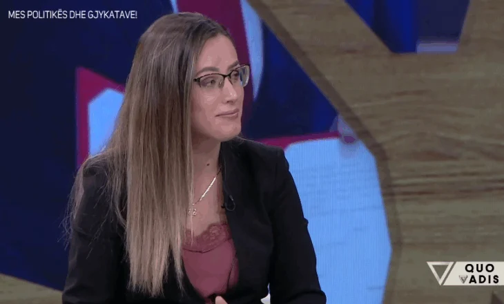 Pse askush nuk foli për Erion Veliajn brenda PS? Gazetarja: Gjërat brenda “shtëpisë” nuk dalin jashtë