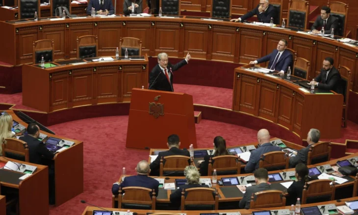 “Pse u largua Pirro Vengu?”, Berisha: Malajn do e marrë me vete Belinda! Klosit ia vodhi bixhozi rininë