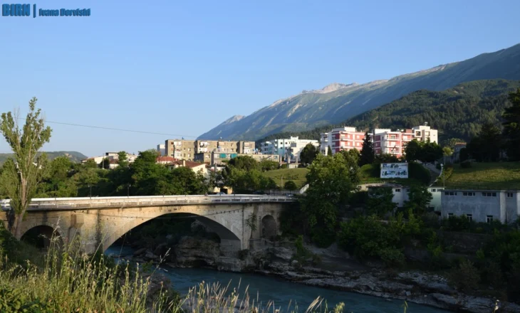 Punime ndërtimi pa leje në Përmet, nën hetim një person