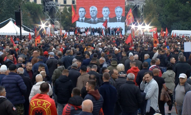 ‘Qeveria e Kurtit, të dorëhiqet’/ Analisti: Protesta ‘pro-UÇK’ dëshmoi peshë të madhe