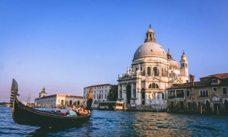 Qyteti që zhytet’ çdo vit – Venecia në garë me kohën