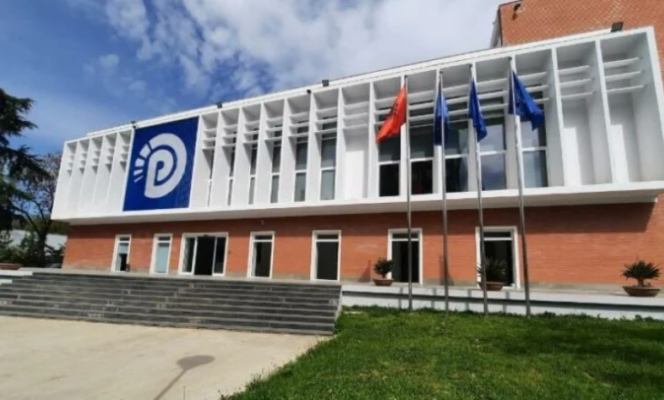 Raporti i KLSH-së për Onkologjikun/ PD kërkon mocion me debat në Kuvend