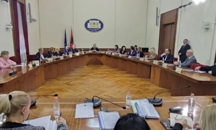 Raportimet e institucioneve të pavarura në Komisone, bashkarisht me “Komisionin Xhafaj”
