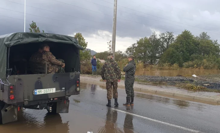 Reshjet e shiut që përmbytën Shkodra, reagon Ministria e Mbrojtjes: Situata drejt drejt normalizimit