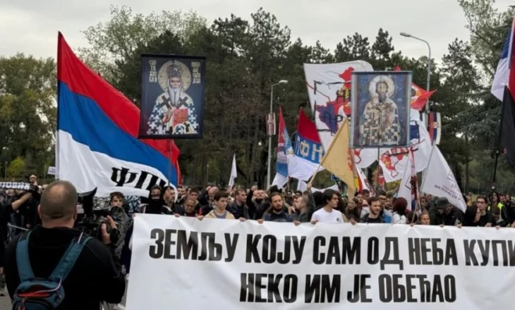 Roli i së djathtës në protestat studentore në Serbi