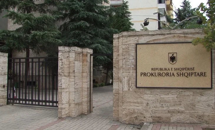 Rrëmbyen një person për para/Prokuroria dërgon në gjyq 4 persona, mes tyre edhe vajzën që e futi në kurth