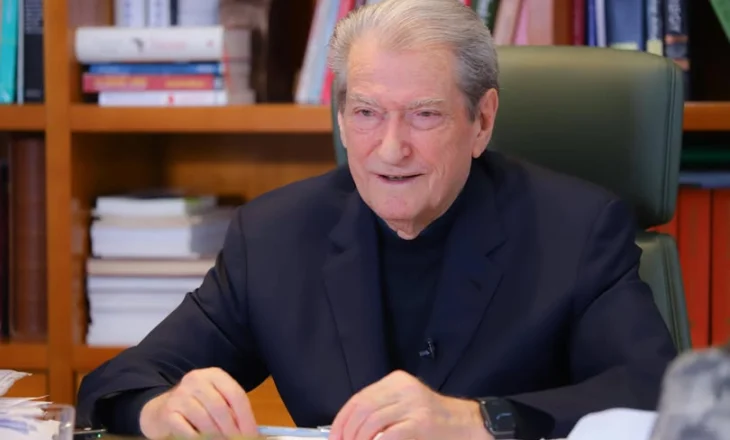 ‘Rroftë drejtësia e Partisë së Krimit’, Berisha: Edhe Tom Doshi ia mbathi se do të arrestohej!