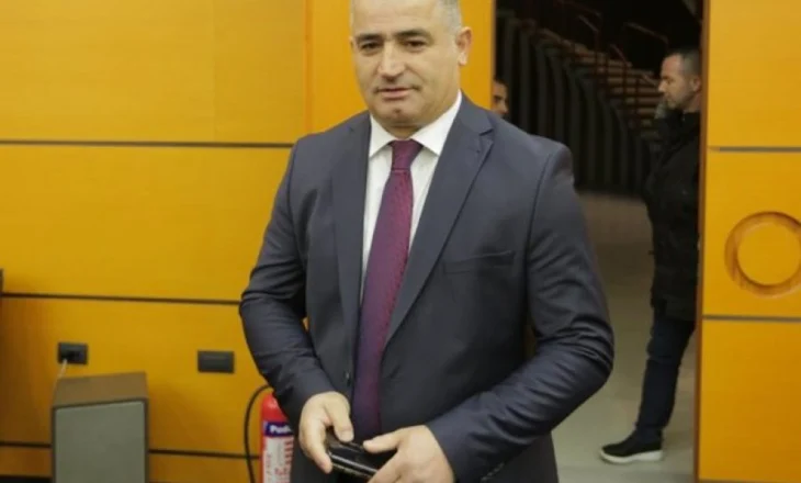 Rrugëtimi i ish-gardistit Gramoz Sako, nga ‘arrest shtëpie’ tek kandidatura për Bashkinë e Tepelenës