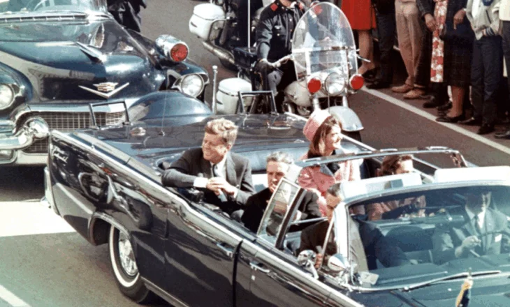 Rusët u dorëzojnë SHBA-ve “raportin sekret” të KGB-së për vrasjen e Kennedy-t