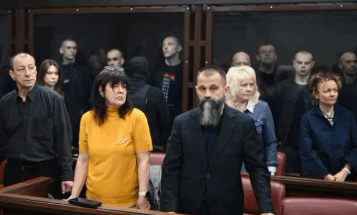 Rusia dënon 15 ushtarë ukrainas