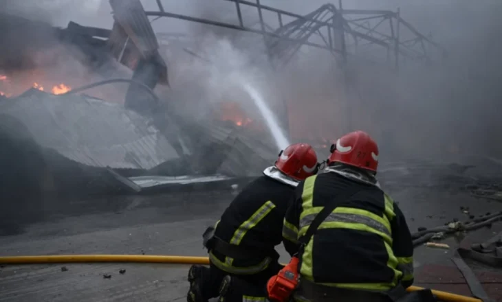 Rusia vijon të bombardojë Ukrainën, një i vdekur dhe dhjetë të plagosur në Kiev