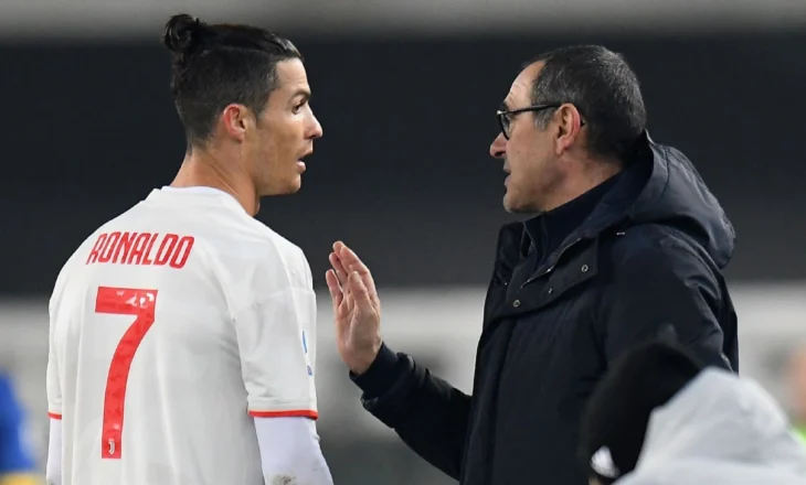 “Sarri u përpoq ta mësonte Ronaldon, por përgjigjja e portugezit ishte…”