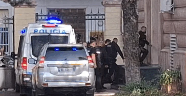 Seanca në Kushtetuese, Erion Veliaj mbërrin në Gjykatë