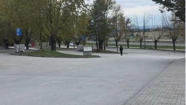 Serbi-Shqipëri, asnjë taksi pranë hotelit të Kombëtares shqiptare, rreth 5000 forca policie për të ruajtur rendin (VIDEO)