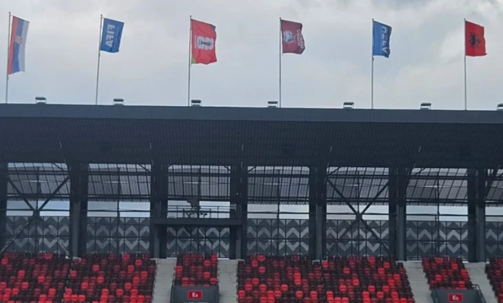 Serbia bën prapakthehu, rikthejnë flamurin shqiptar në Leskovac