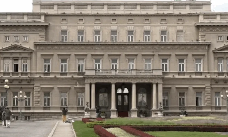 Serbia dhe Rusia nënshkruajnë memorandum për thellimin e bashkëpunimit