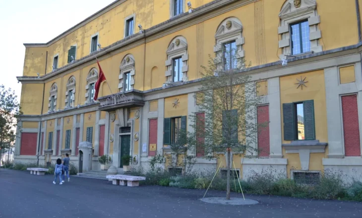 Shpërdoruan detyrën në të paktën shtatë prokurime në Ministrinë e Bujqësisë, Prokuroria Tiranës përfundon hetimet dhe dërgon në gjyq 20 zyrtarë
