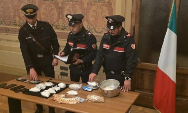 Shpërndanin drogë, arrestohen dy shqiptarët në Itali